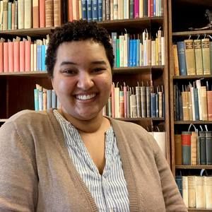 Meet your Posher, Aisha